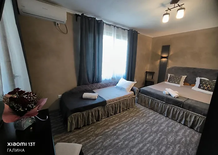 Rali Апартамент *