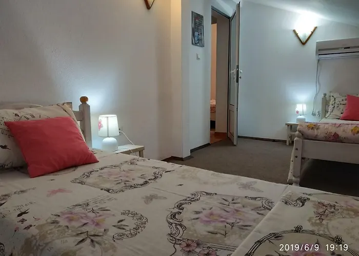 Rali Апартамент Китен